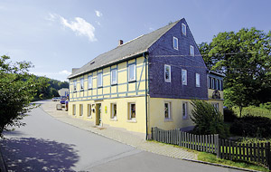 Kontakt-Adresse